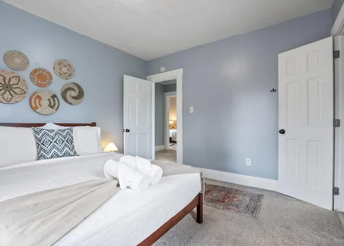 The Indiana Stunner Holiday home Columbus