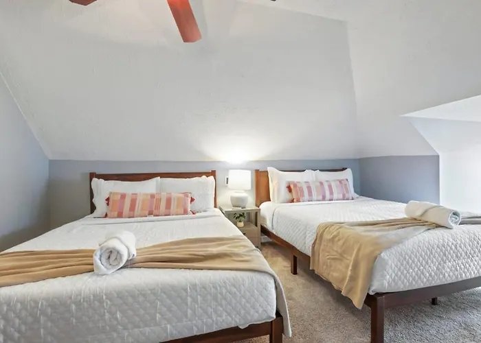The Indiana Stunner Holiday home Columbus